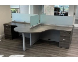 NEW 5’ x 5’ Open Cubicle With Collaboration Table