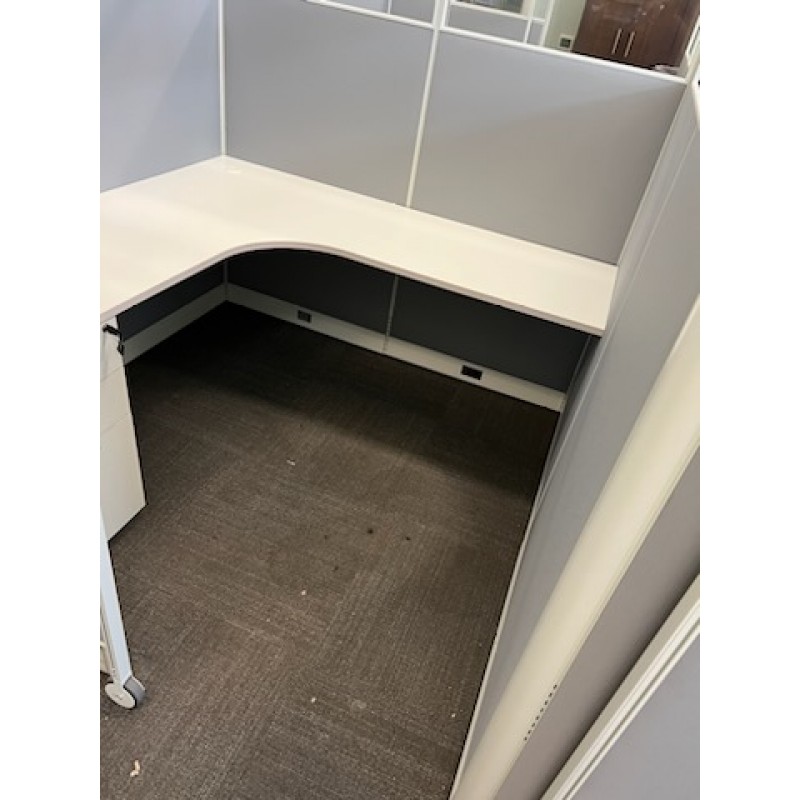 CUBICLE WITH SLIDING DOOR | 2