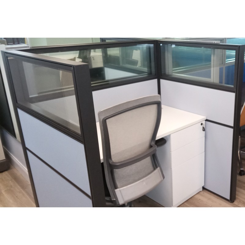 LIGHTLY USED AND IN STOCK 4 X 4 CALL CENTER CUBICLES